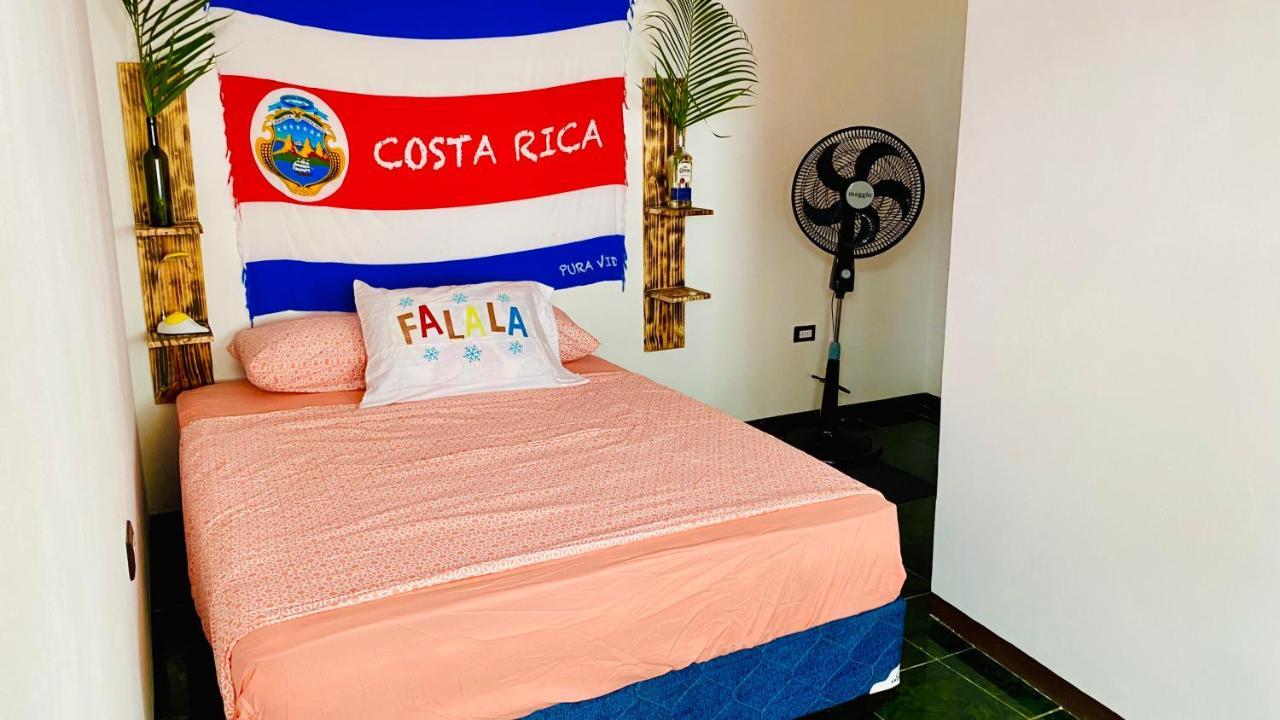 Nomada'S Digital Hostel Manuel Antonio Exterior photo