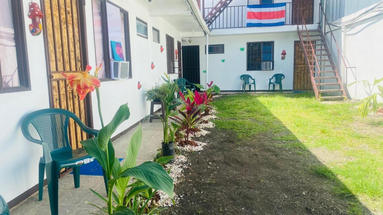 Nomada'S Digital Hostel Manuel Antonio Exterior photo